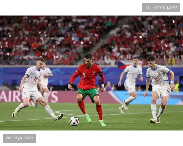 C罗闪耀赛场助力晋级，状态回升引发广泛关注