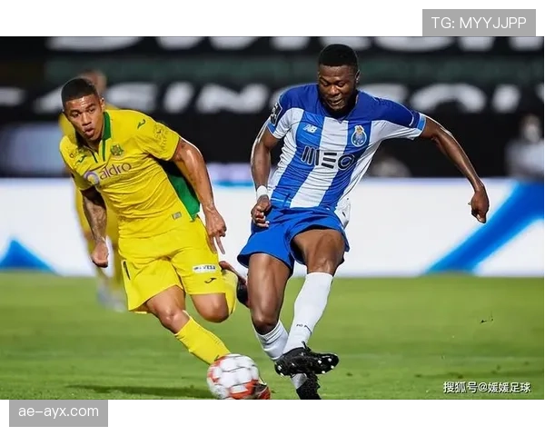 阿拉维斯创新逼抢战术引爆足坛,强势表现引热议 阿拉维斯创新逼抢战术引爆足坛,强势表现引热议